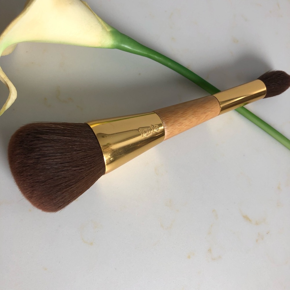 TARTE bronze & glow™ contour brush - Picture 5 of 8